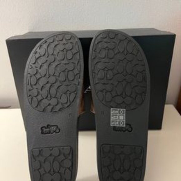 Coach Slides / G4153 - Size 11 Men's - Never Worn - Picture 4 of 7